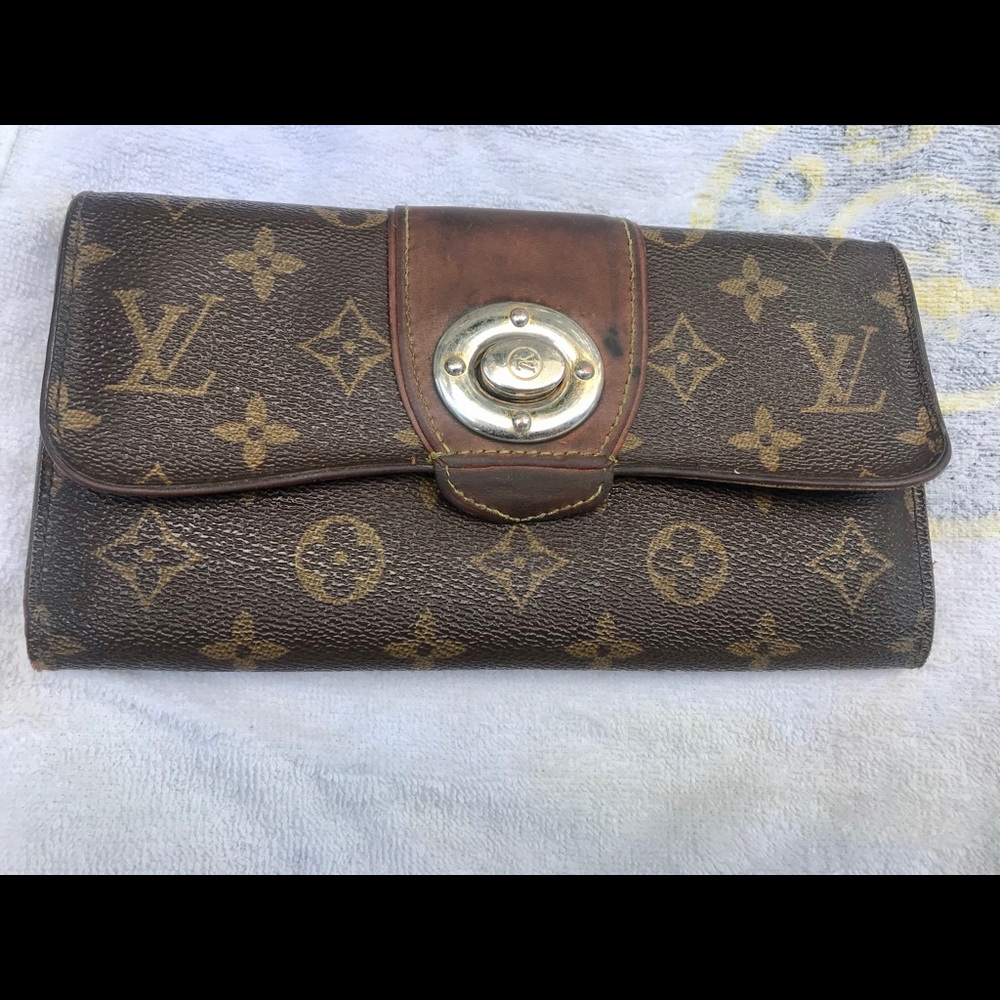 Louis Vuitton Vintage monogram bowtie wallet